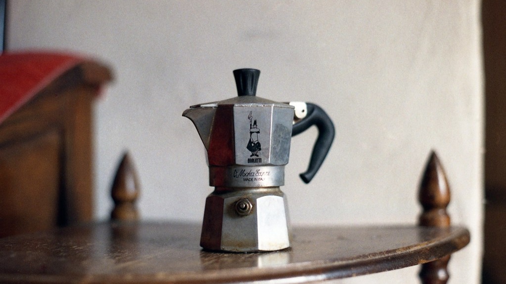 Foto analogica caffettiera Bialetti photo by Libero Pardini